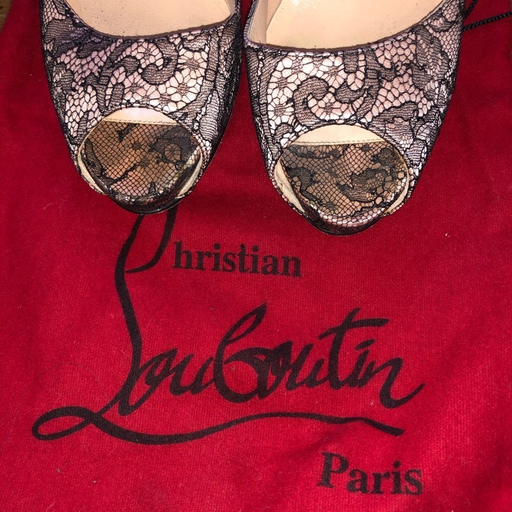 AUTHENTIC Christian Loubotin